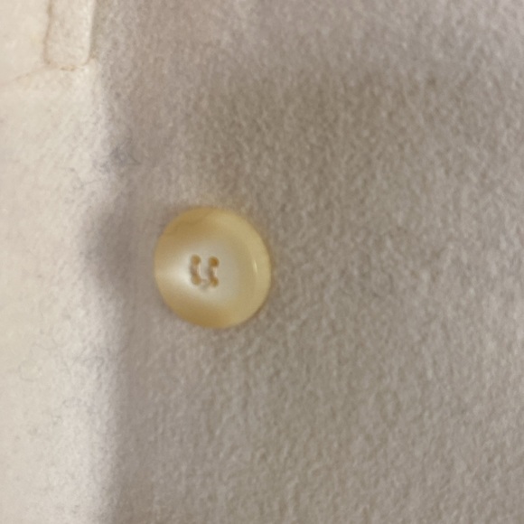 Cream wool coat. Fully lined. Size 14/16. - Picture 6 of 10